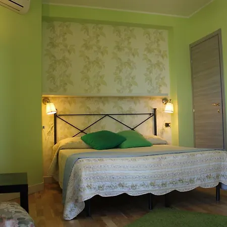 Axia B&B, 900mTerme dei Papi, 6min dalla città,PARK privato-3